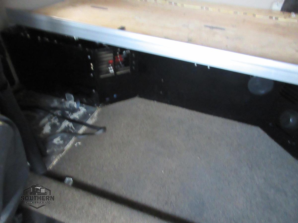 Used 2021 PETERBILT 567