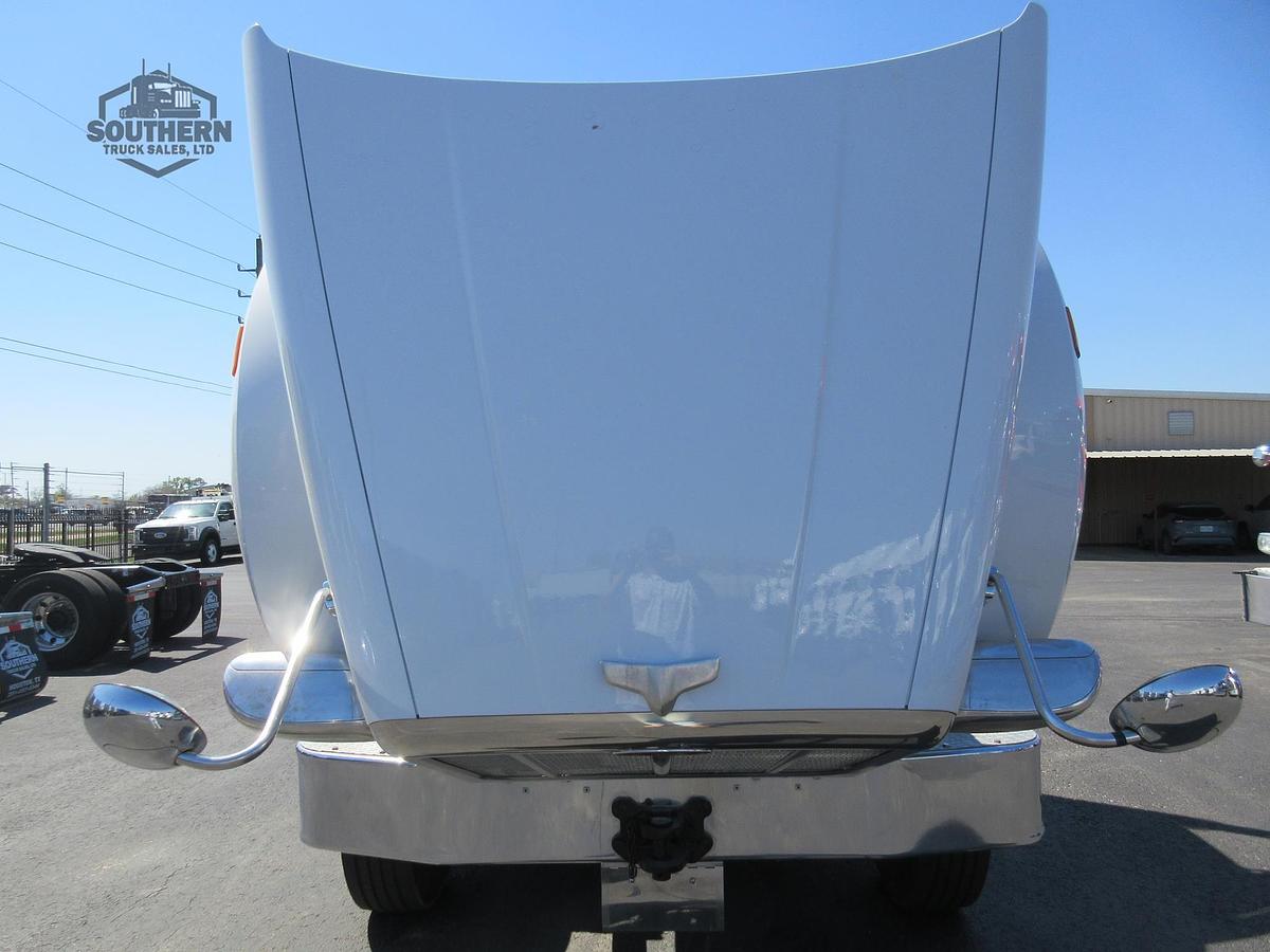 Used 2020 PETERBILT 567