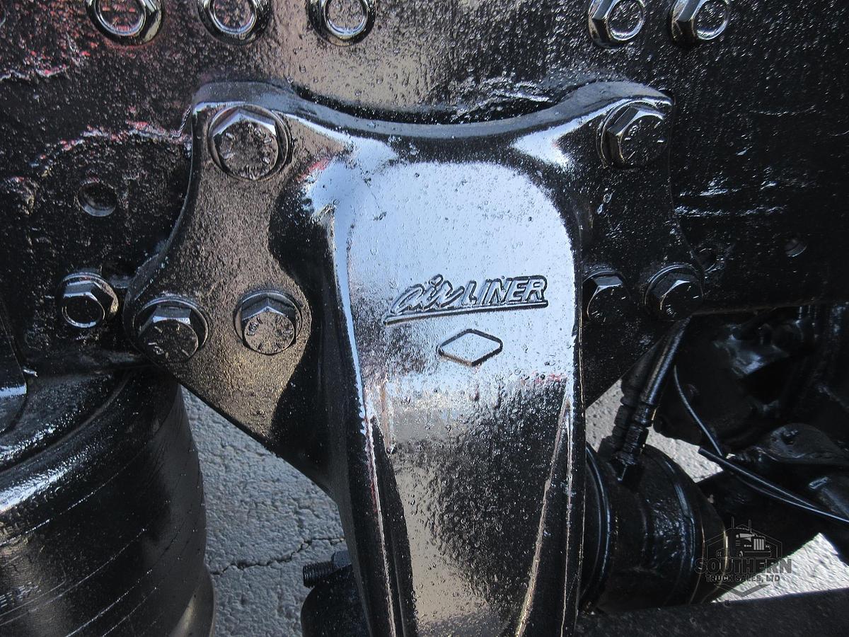 Used 2019 FREIGHTLINER CASCADIA 126