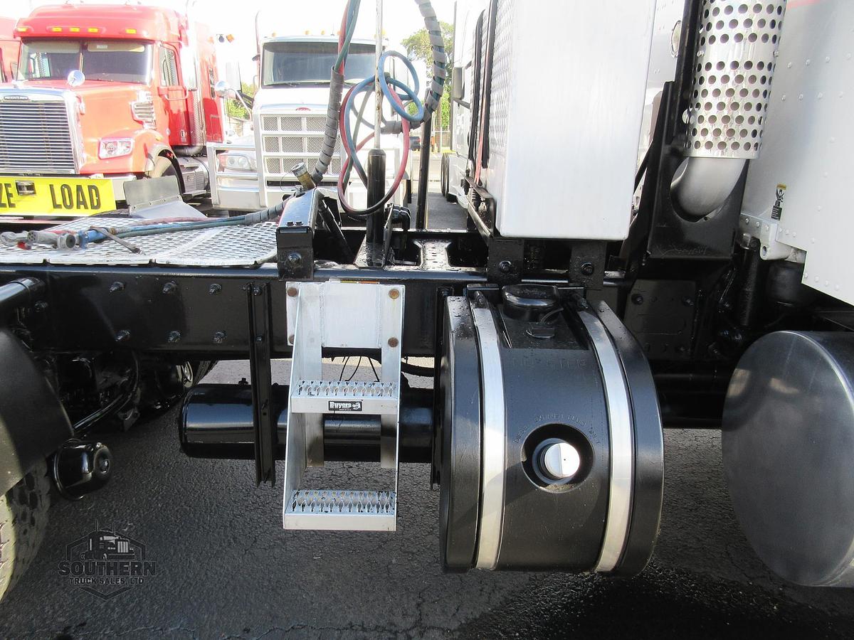 Used 2020 KENWORTH T880