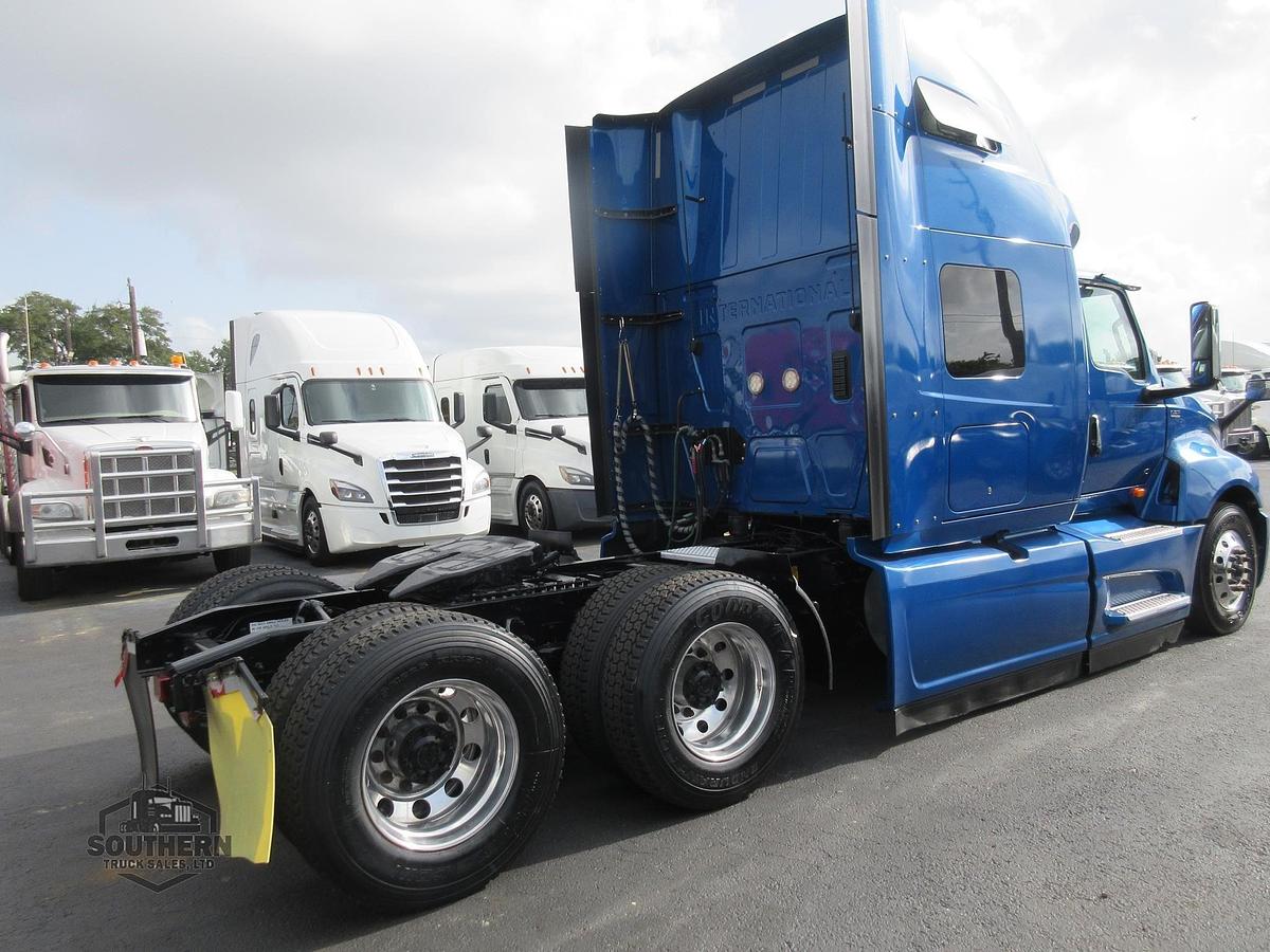 Used 2021 INTERNATIONAL LT