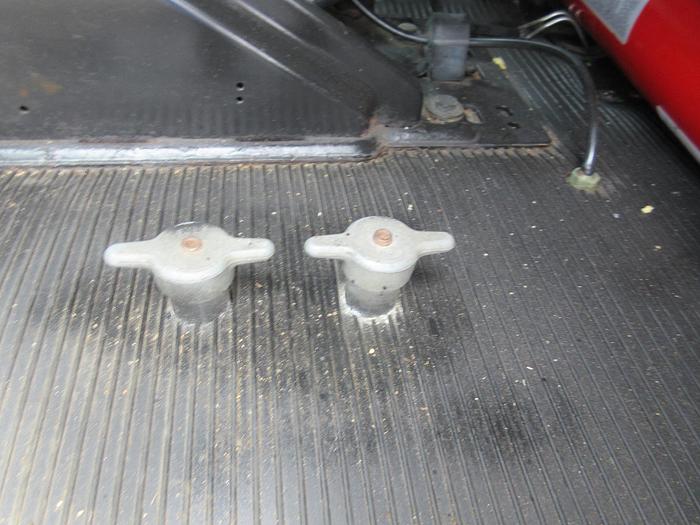 Used 2013 PETERBILT 348