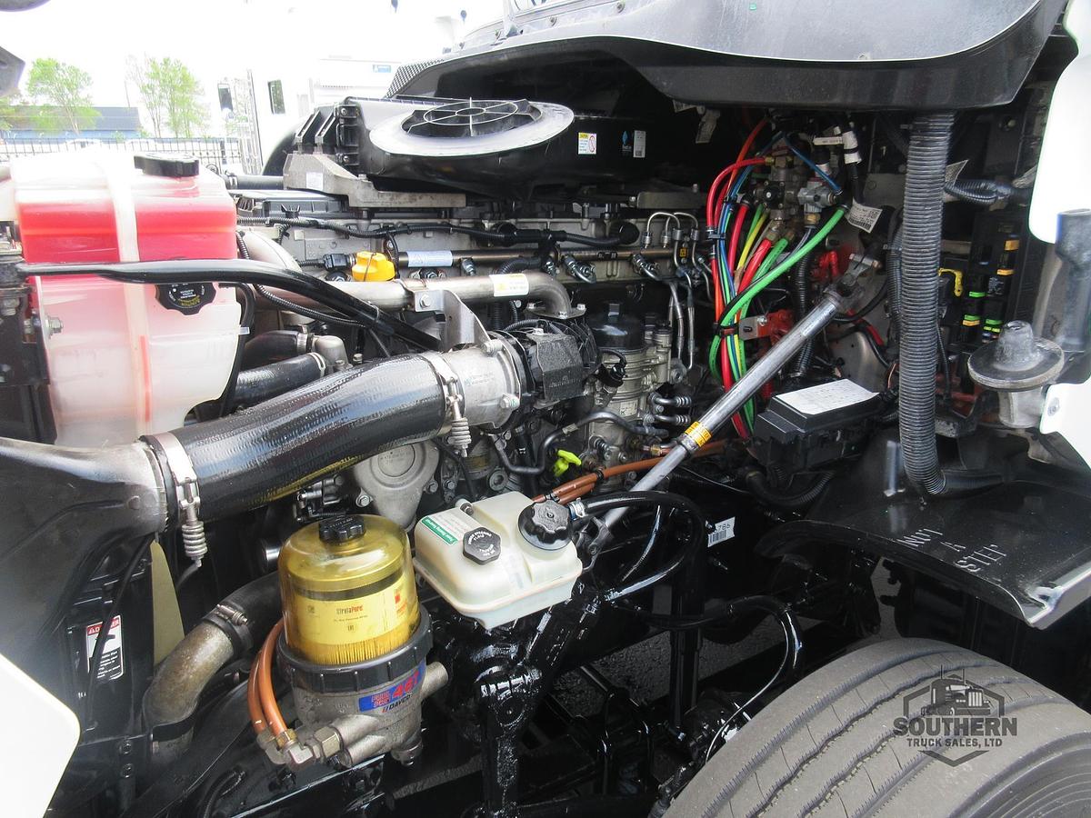 Used 2018 FREIGHTLINER CASCADIA 125