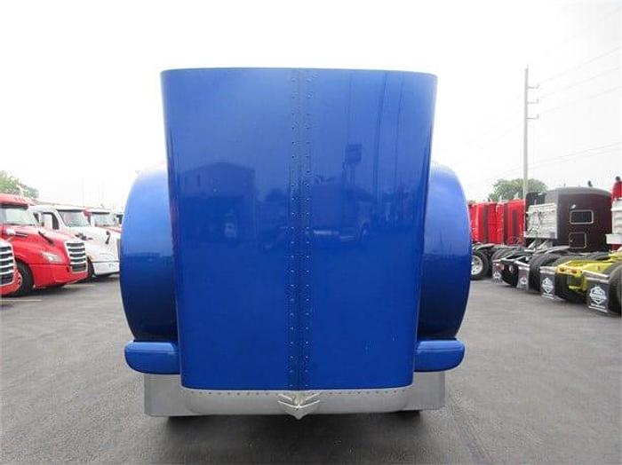 Used 2018 PETERBILT 389