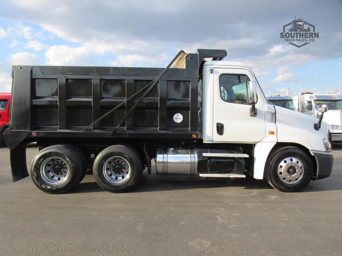Used 2019 FREIGHTLINER CASCADIA 125
