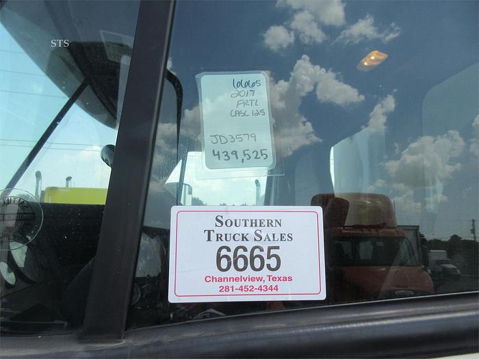 Used 2017 FREIGHTLINER CASCADIA 125