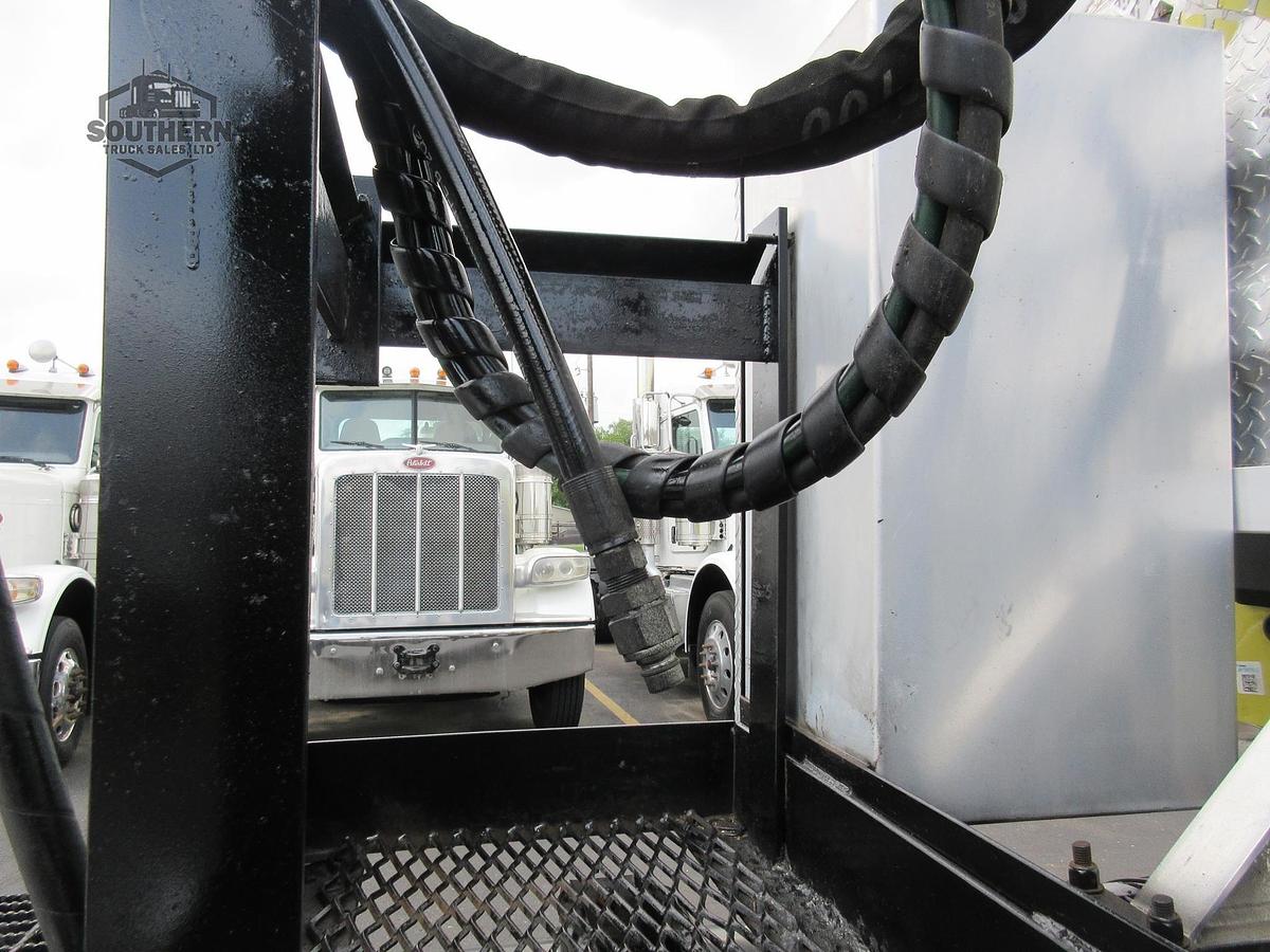 Used 2020 PETERBILT 567