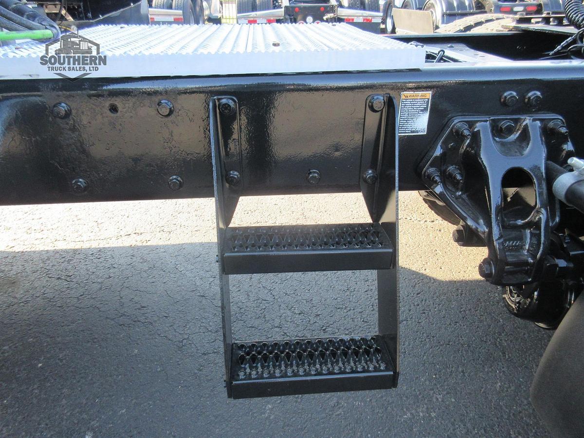 Used 2019 PETERBILT 389