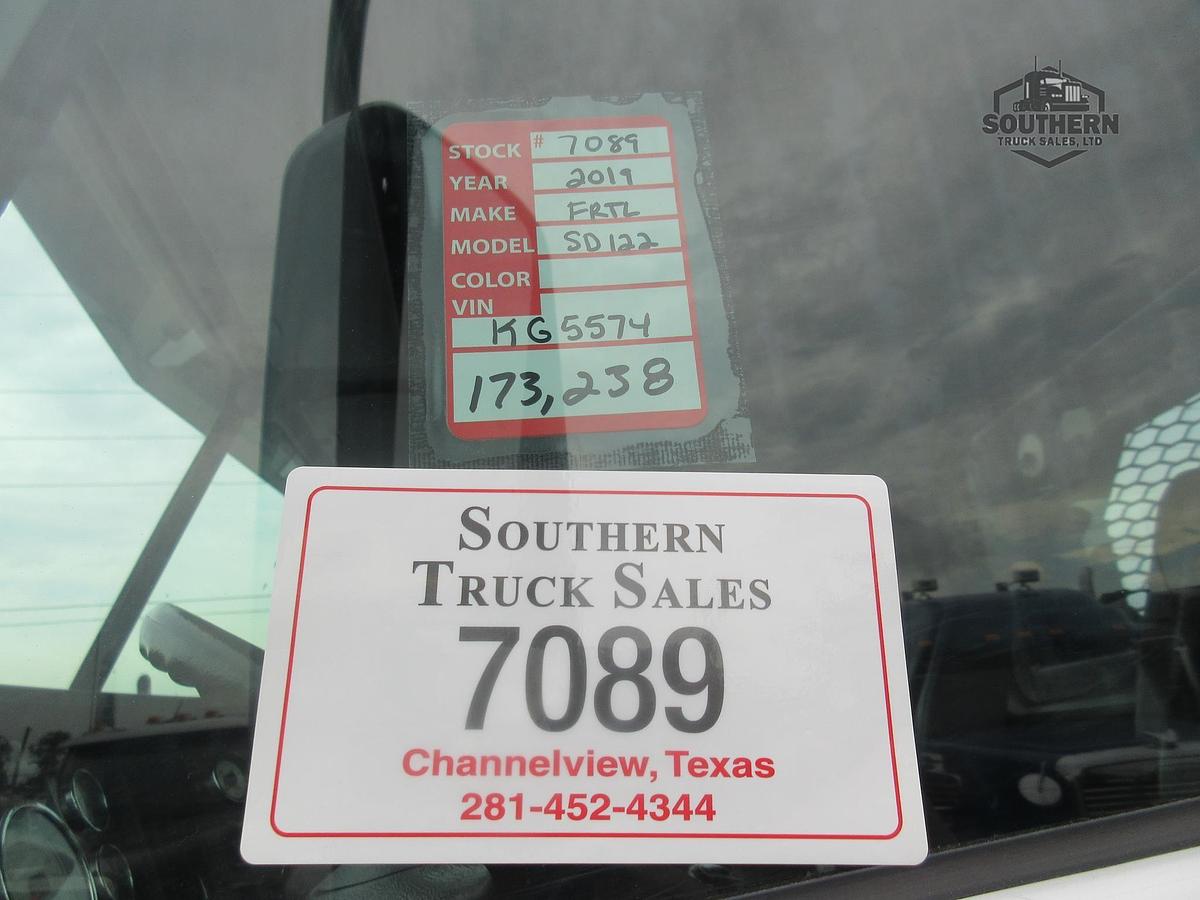 Used 2019 FREIGHTLINER CORONADO 122 SD