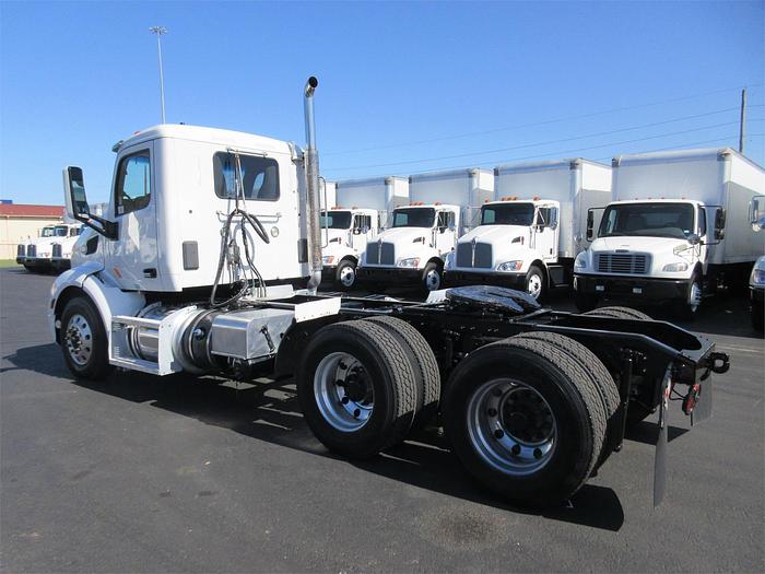Used 2017 PETERBILT 579