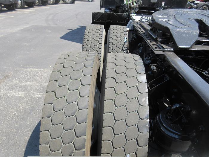Used 2021 KENWORTH T880
