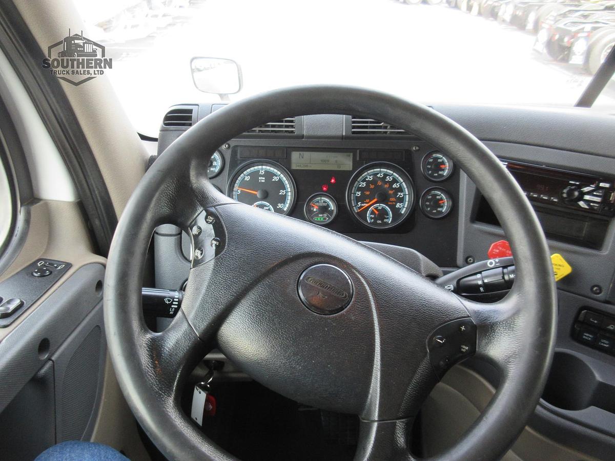 Used 2020 FREIGHTLINER CASCADIA 125