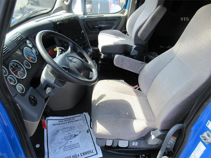 Used 2017 FREIGHTLINER CASCADIA 125