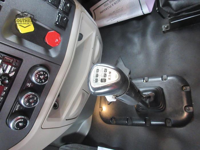 Used 2018 PETERBILT 567