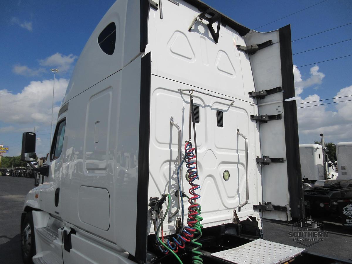 Used 2014 FREIGHTLINER CASCADIA 125 EVOLUTION