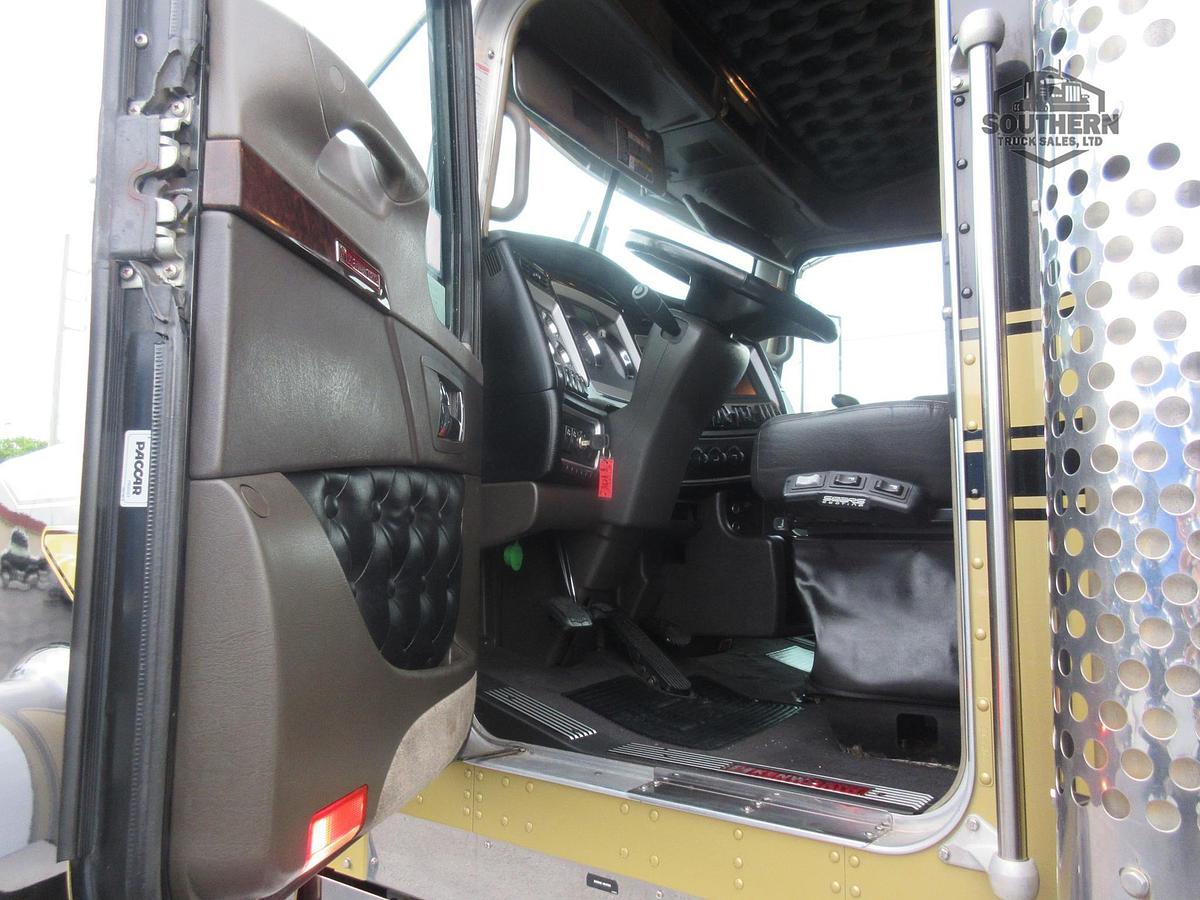 Used 2019 KENWORTH W900L