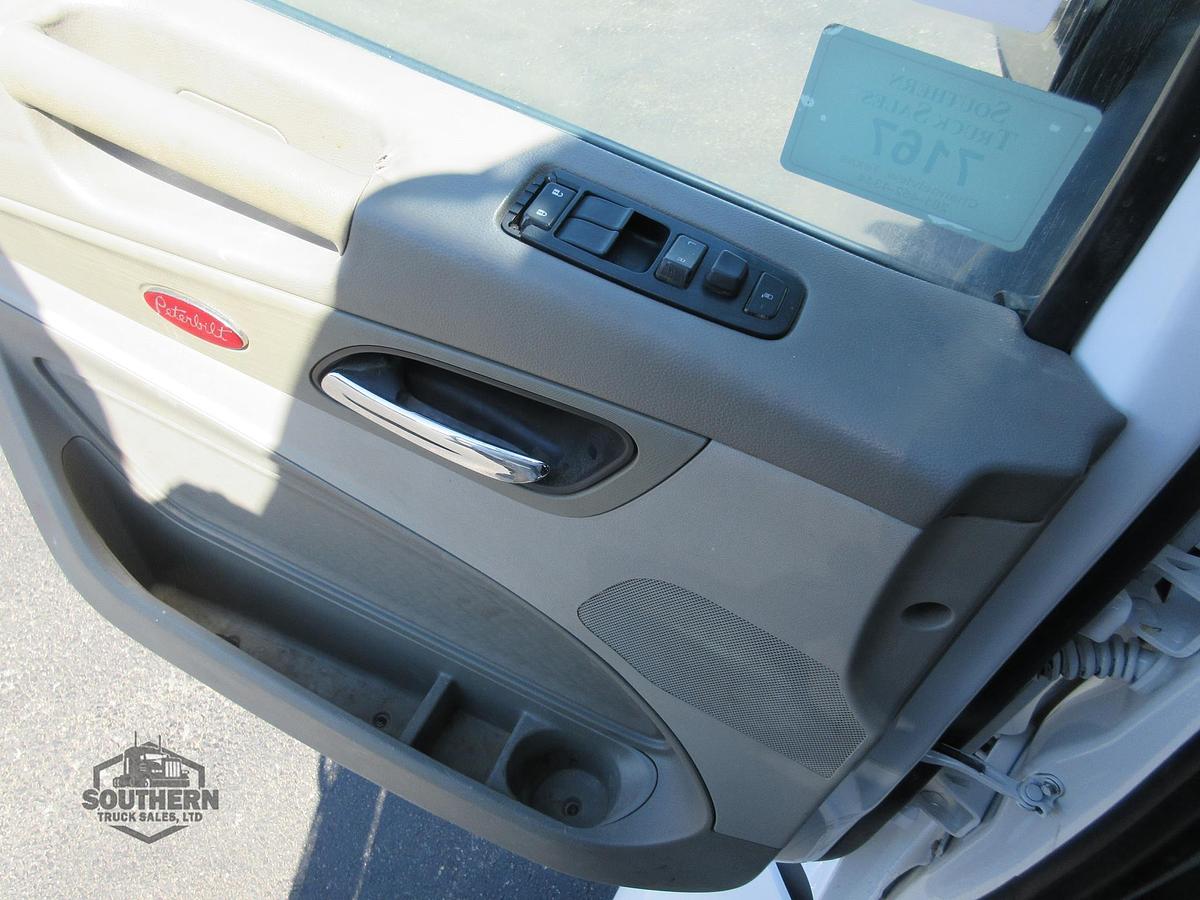 Used 2020 PETERBILT 567