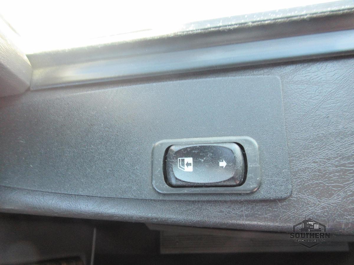 Used 2019 FREIGHTLINER CORONADO 122 SD