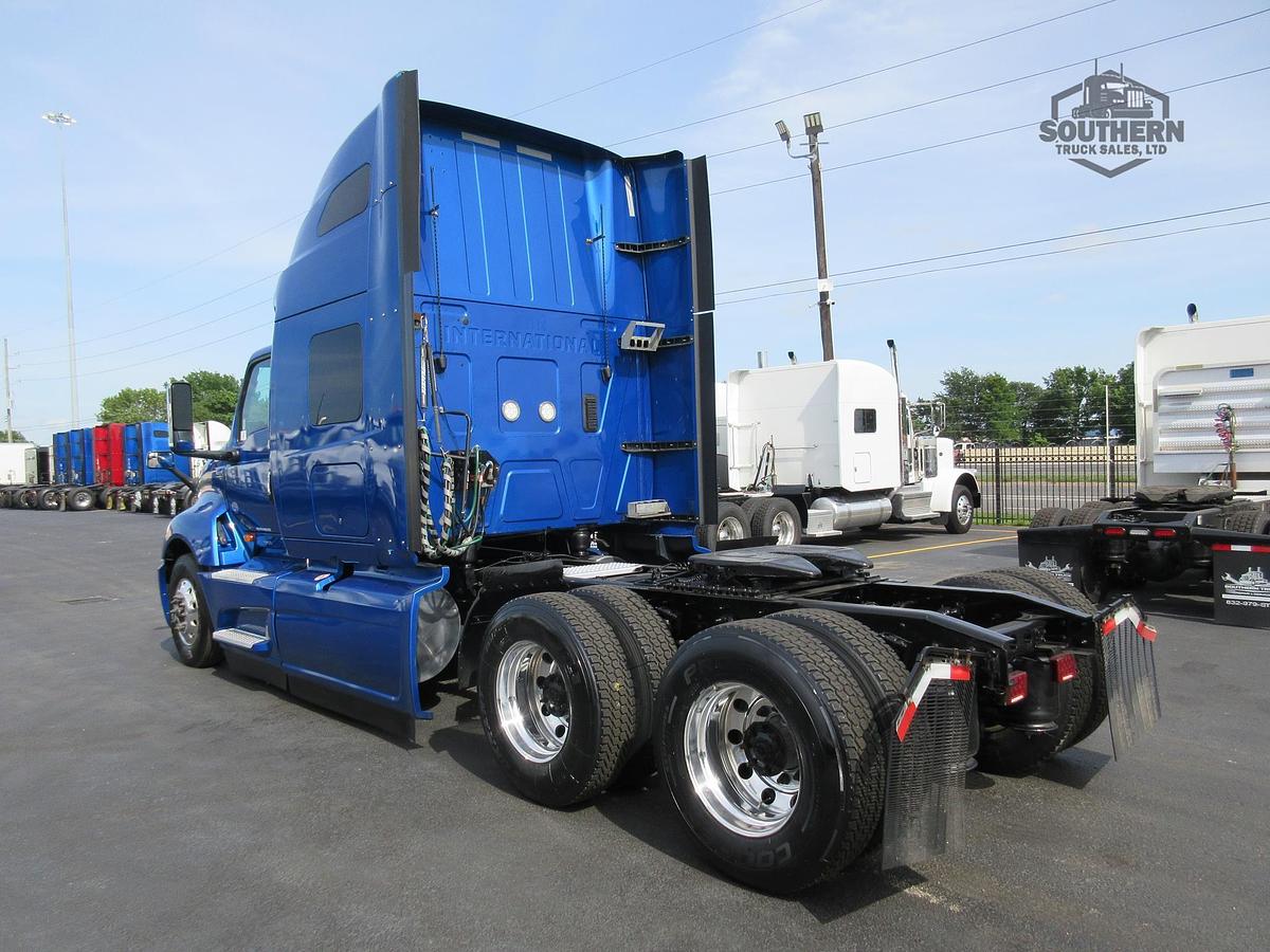 Used 2021 INTERNATIONAL LT