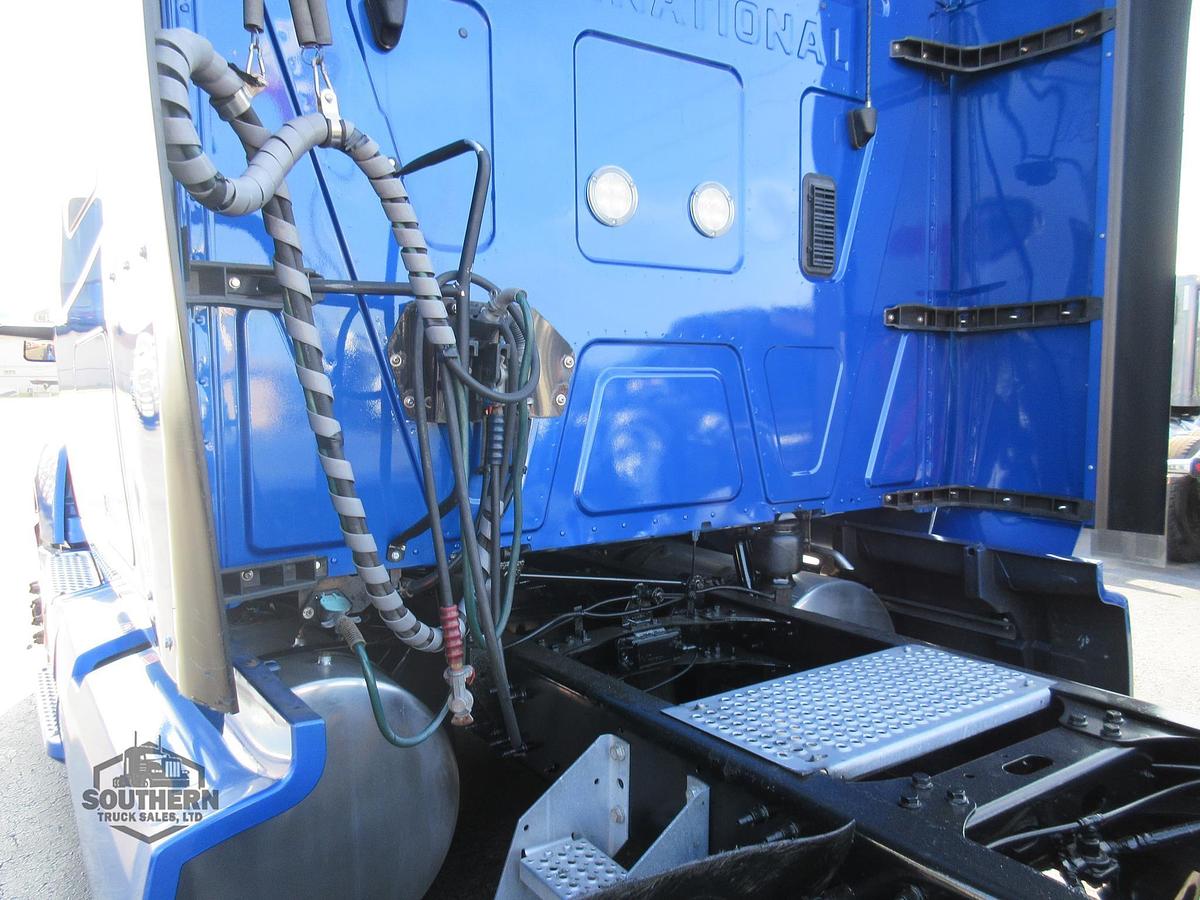 Used 2021 INTERNATIONAL LT