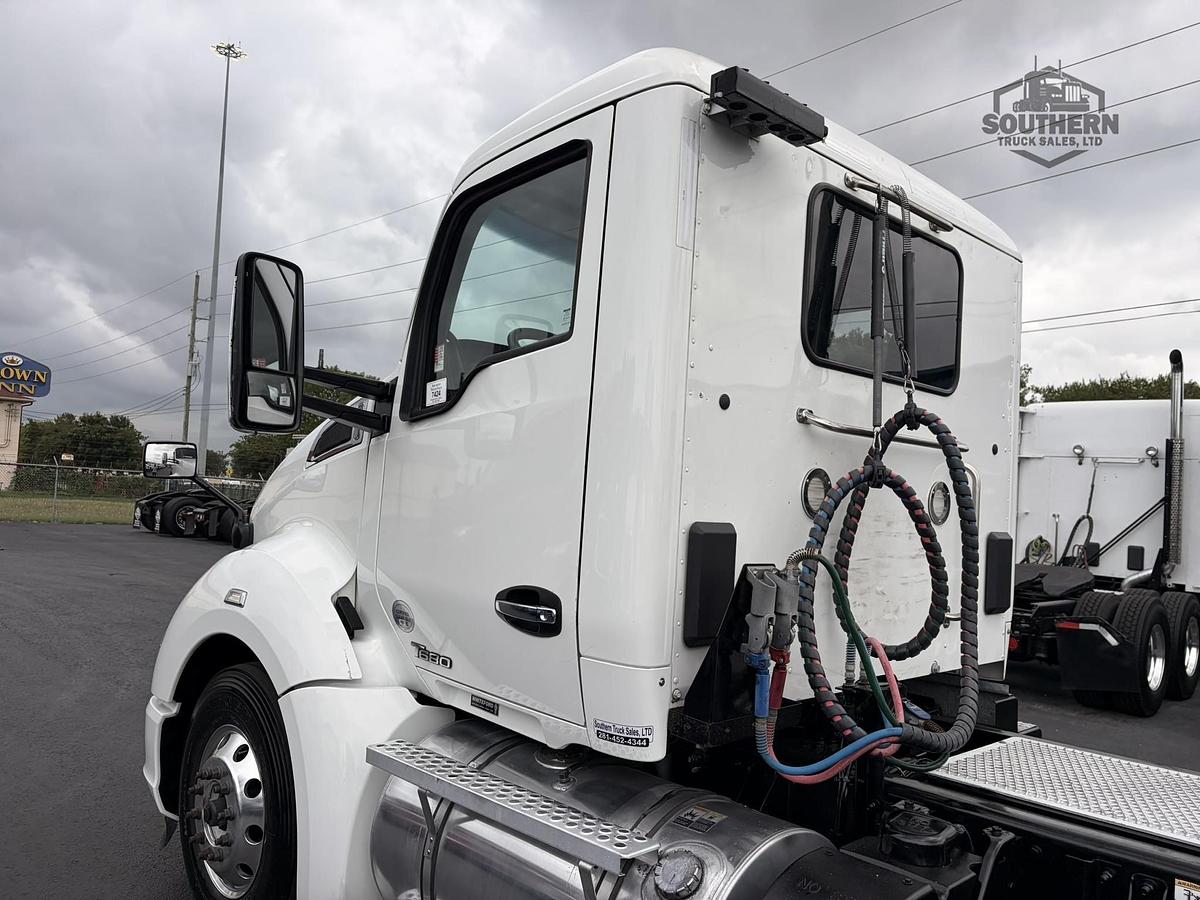Used 2022 KENWORTH T680