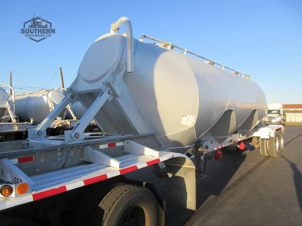 Used 2011 POLAR 41 ft