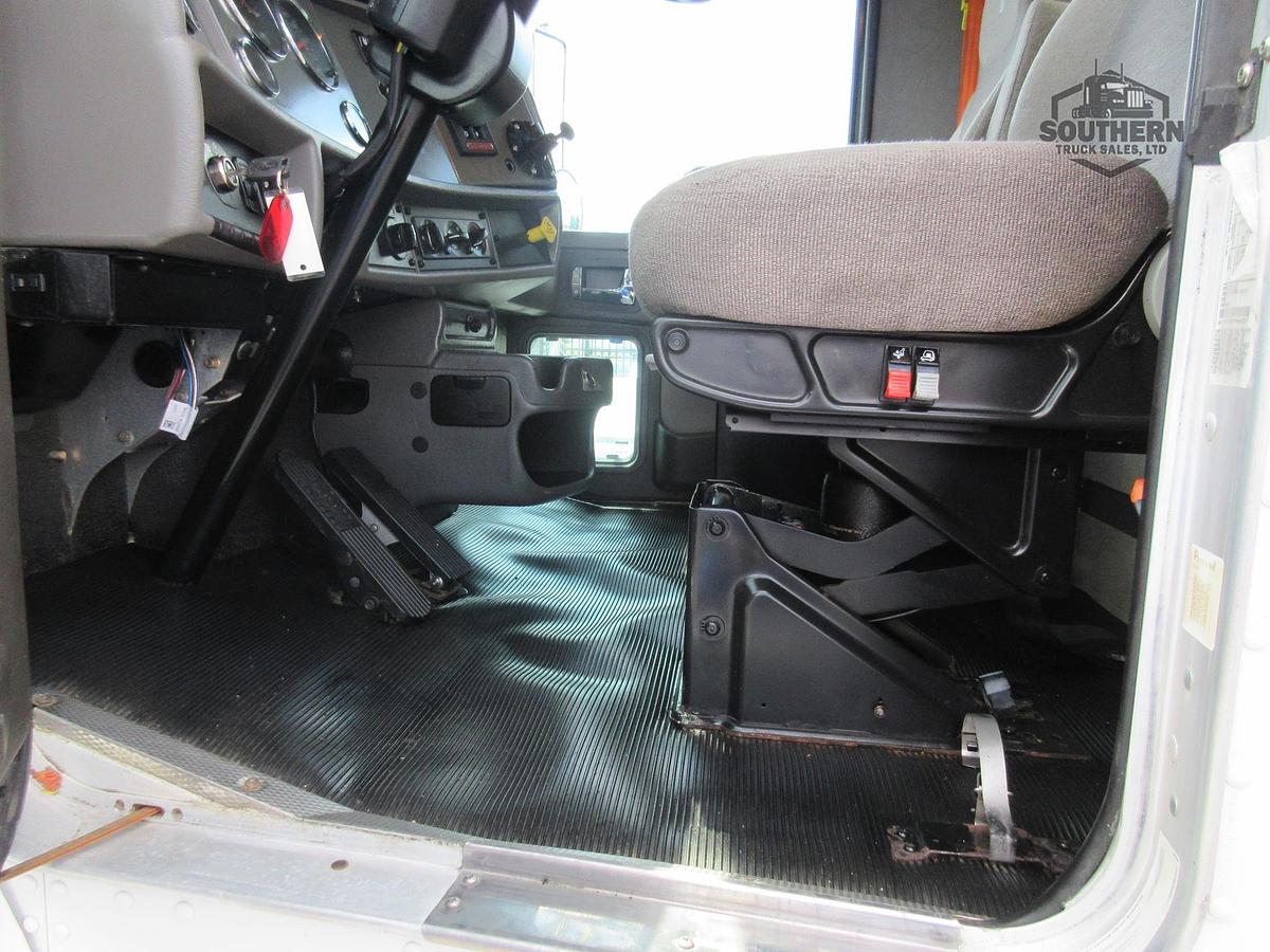 Used 2021 KENWORTH T270