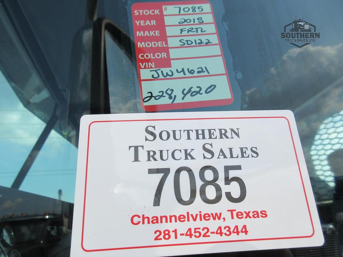 Used 2018 FREIGHTLINER CORONADO 122 SD