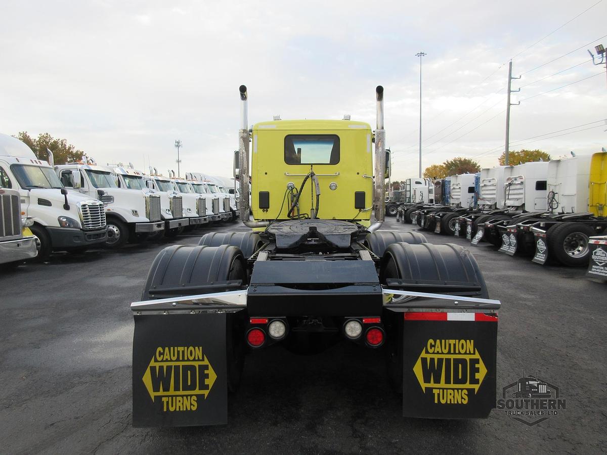 Used 2020 PETERBILT 567