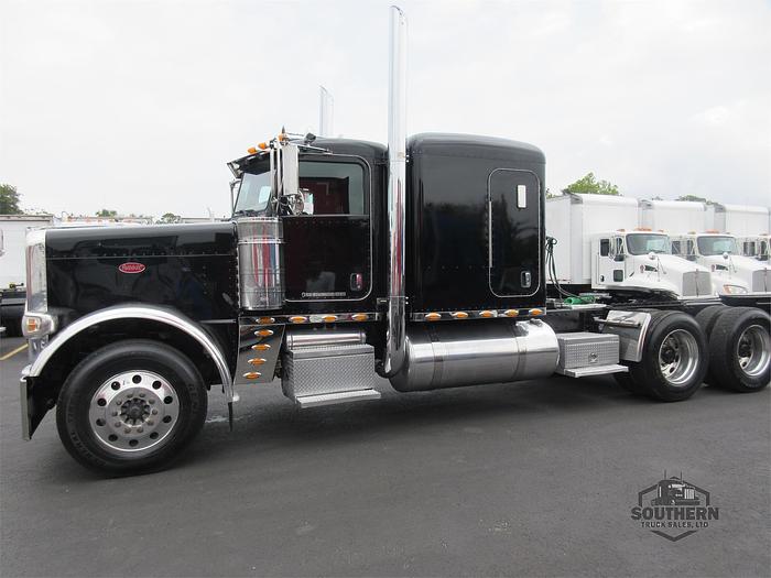 Used 2014 PETERBILT 388