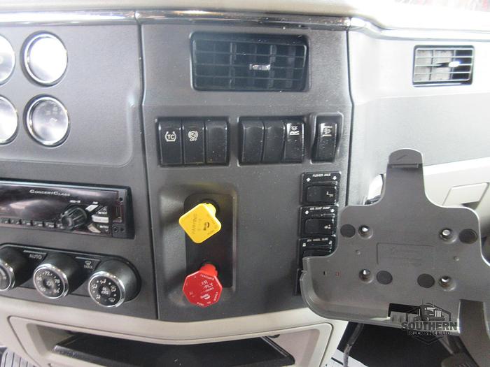 Used 2018 PETERBILT 579
