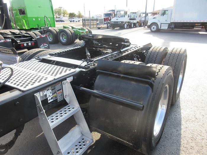 Used 2021 KENWORTH T880