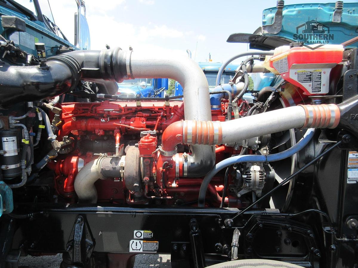 Used 2022 PETERBILT 389