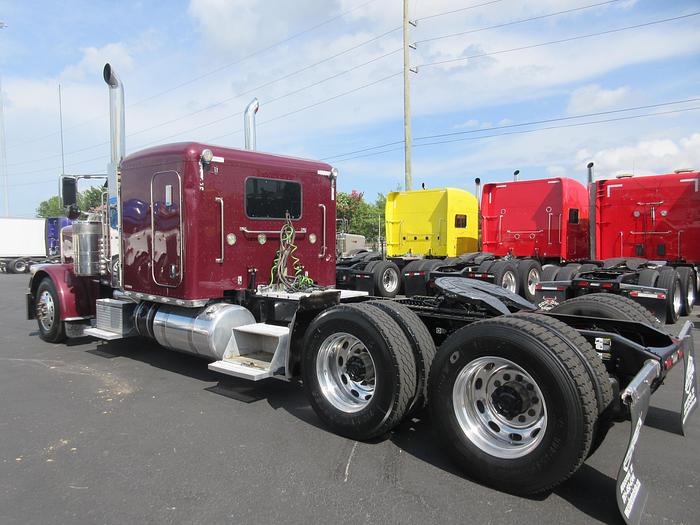 Used 2019 PETERBILT 389