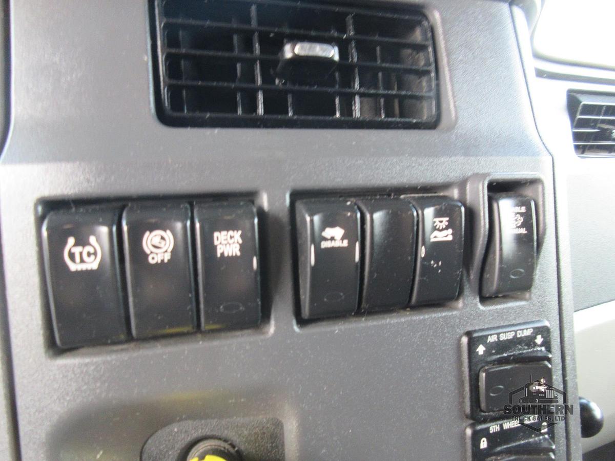 Used 2019 PETERBILT 567