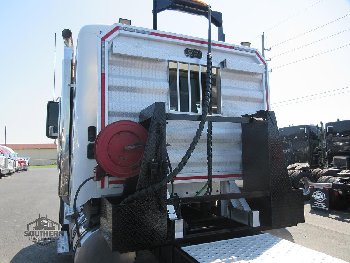 Used 2020 FREIGHTLINER 122SD
