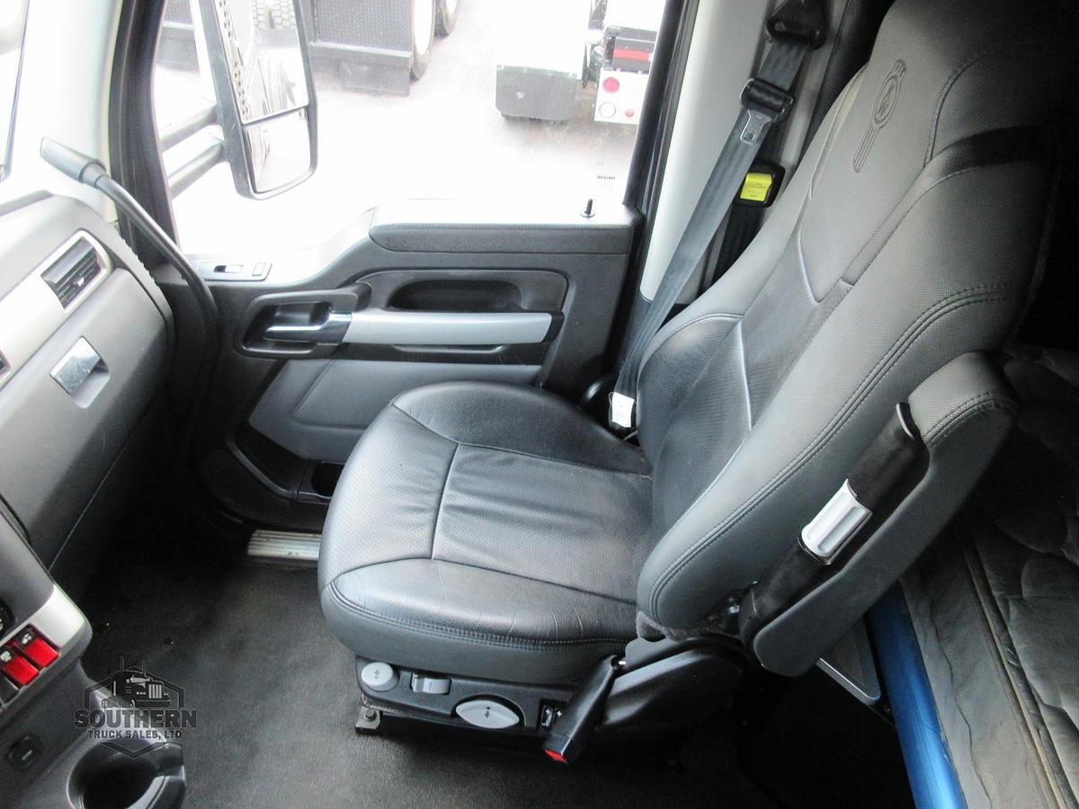 Used 2023 KENWORTH T880