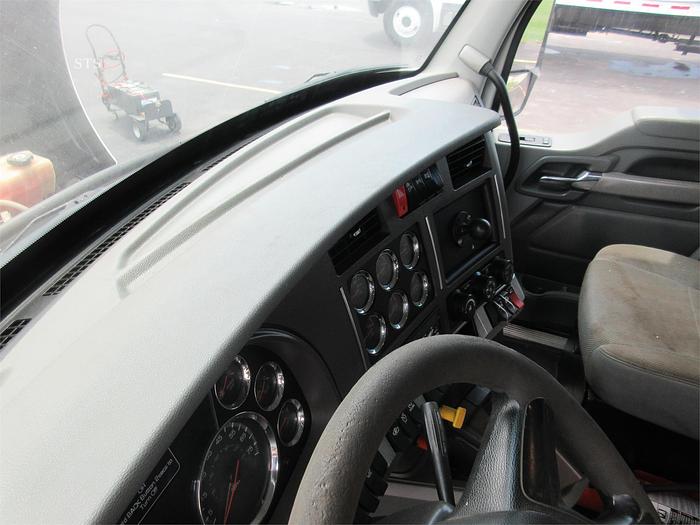Used 2017 KENWORTH T880