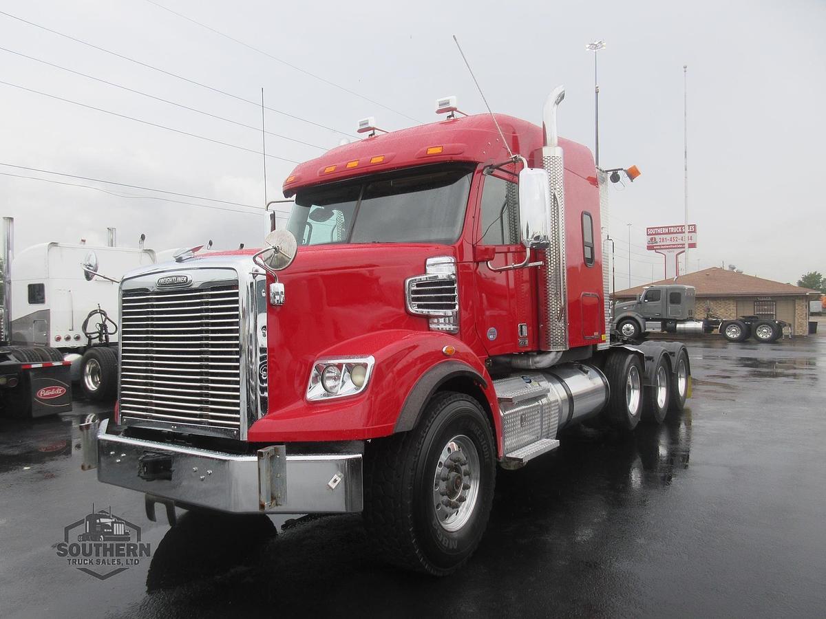 Used 2021 FREIGHTLINER CORONADO 122 SD