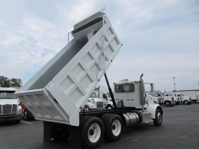 Used 2015 PETERBILT 365