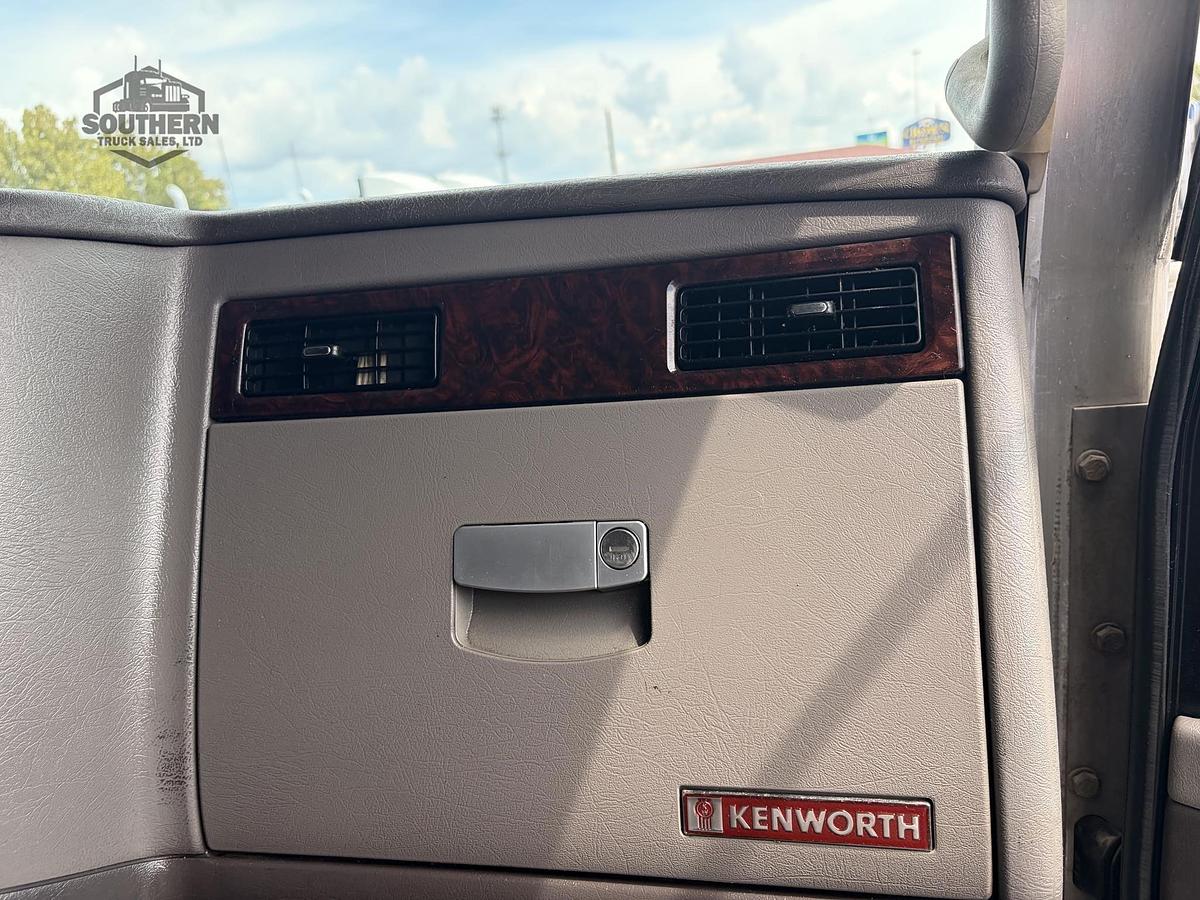 Used 2019 KENWORTH T800