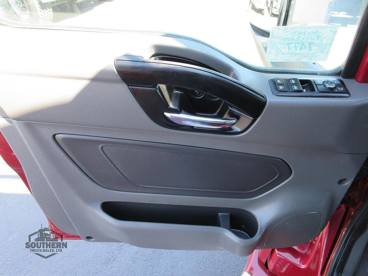 Used 2023 INTERNATIONAL LT