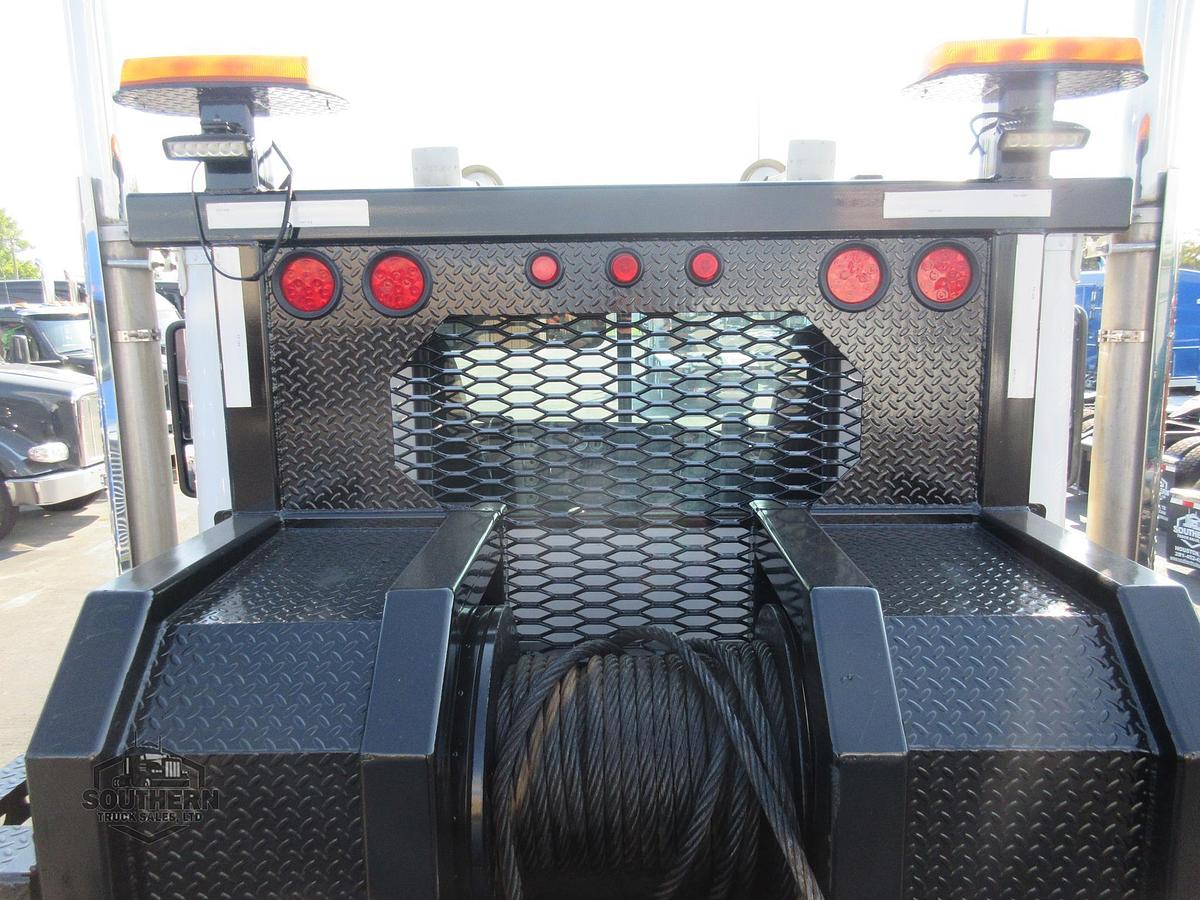 Used 2019 FREIGHTLINER CORONADO 122 SD