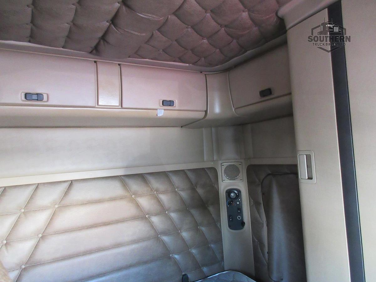 Used 2020 FREIGHTLINER CORONADO 122 SD