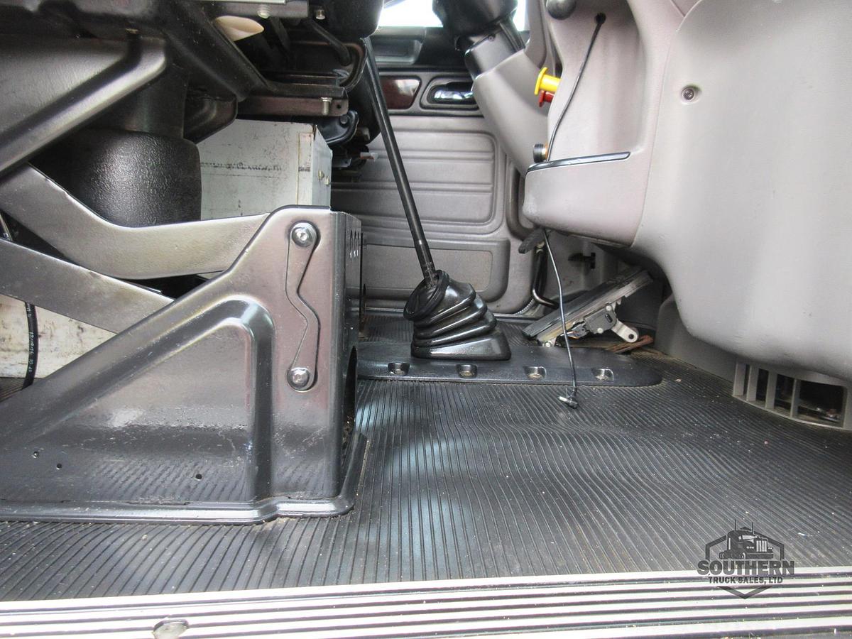 Used 2018 PETERBILT 389