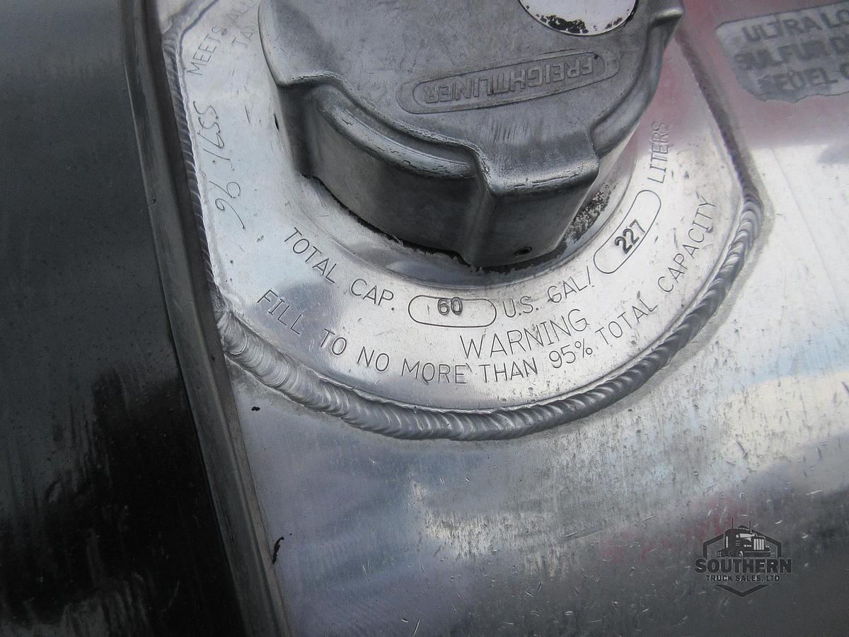 Used 2019 FREIGHTLINER CASCADIA 126