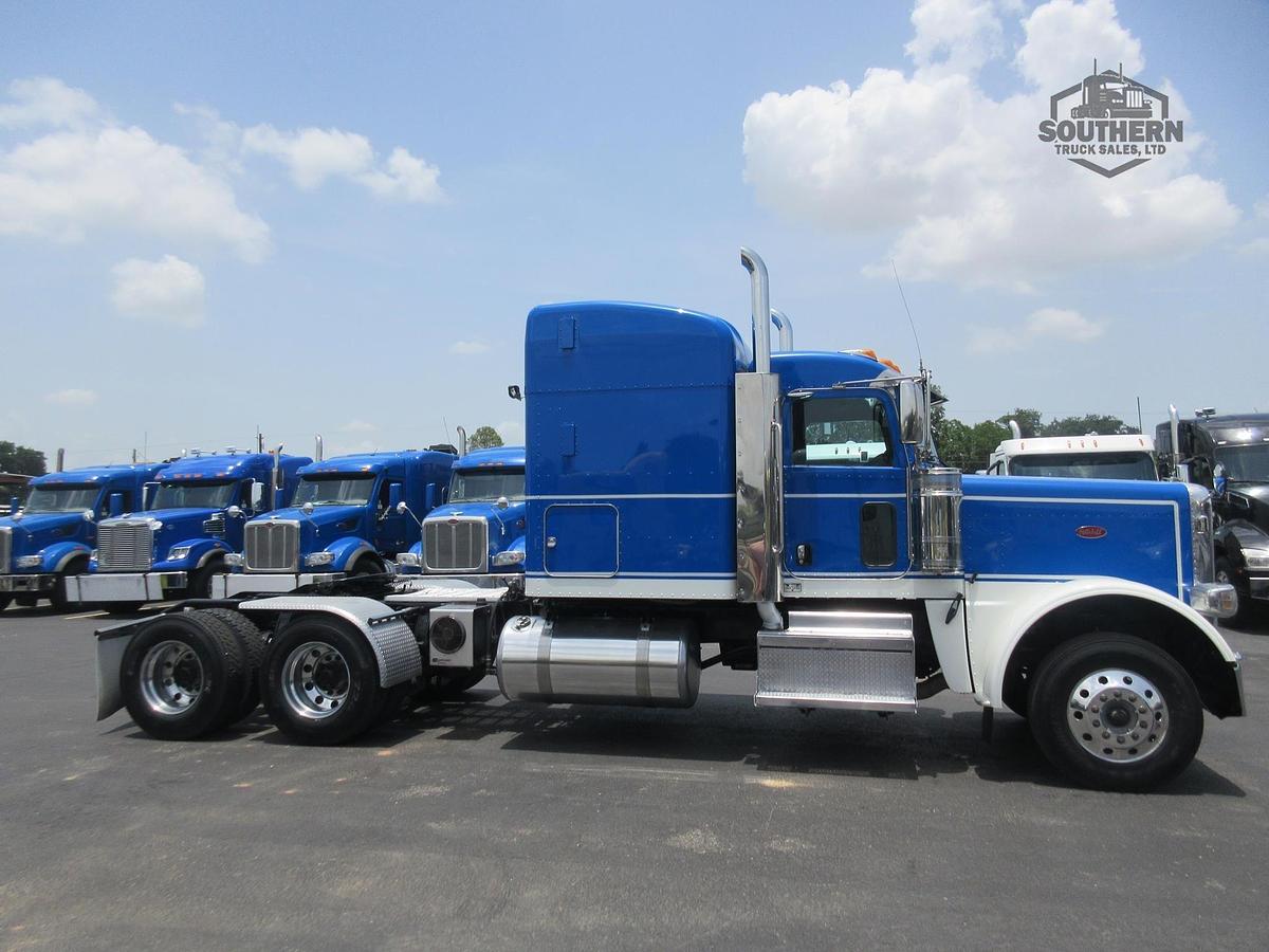 Used 2019 PETERBILT 389