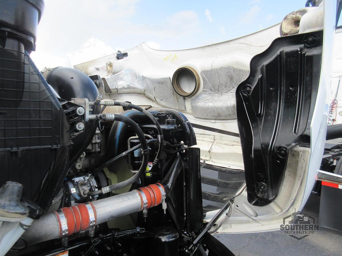 Used 2022 FREIGHTLINER CASCADIA 116
