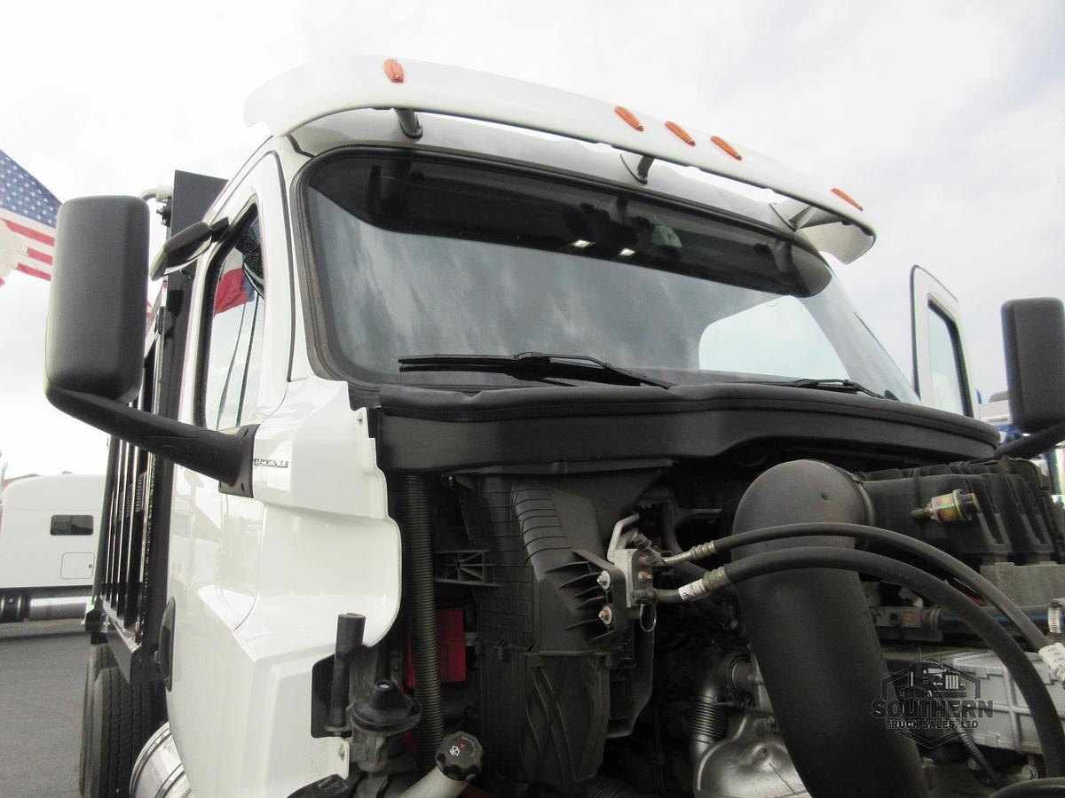 Used 2020 FREIGHTLINER CASCADIA 126