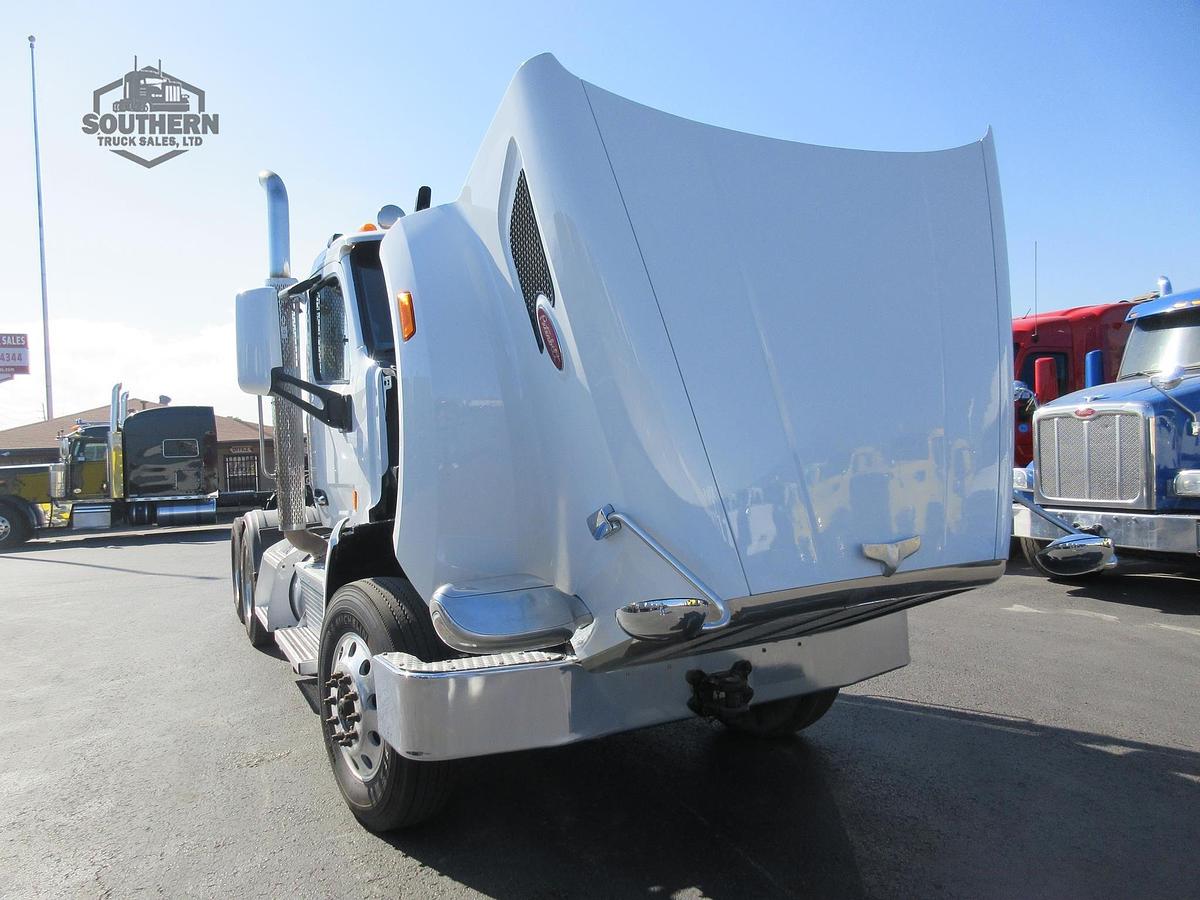 Used 2020 PETERBILT 567